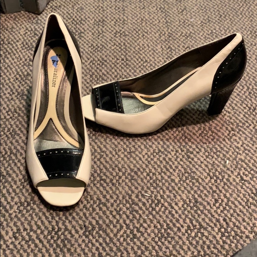 Naturalizer open toe Heels- bundle 4 savings